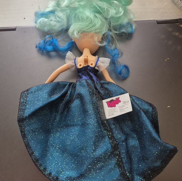 Vtg. Bratz 2001 Jade Mystique Doll Bratz Dolls Collectables Bratz Magically - Picture 4 of 12